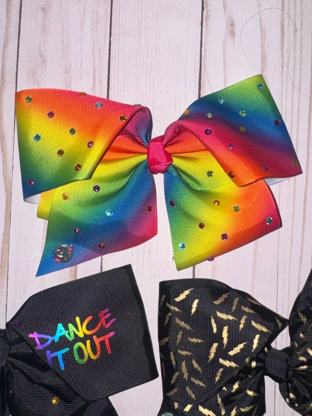 Jojo bows